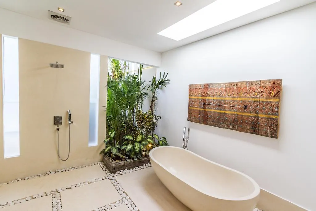 Villa Nala - Amazing 3-Bedroom In Seminyak Indonesia