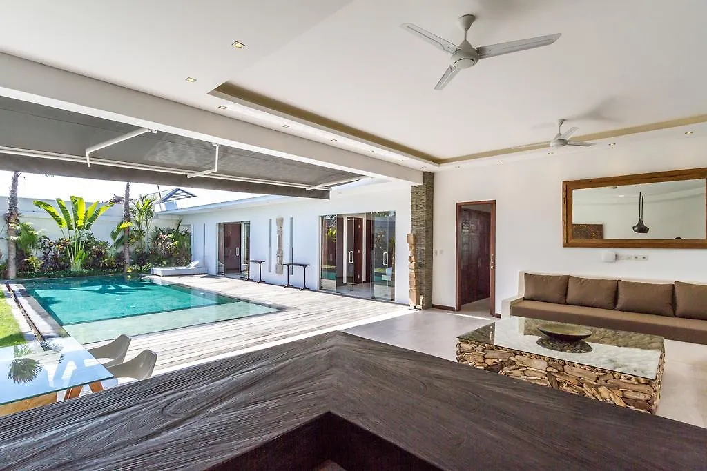 Villa Nala - Amazing 3-Bedroom In Seminyak Indonesia